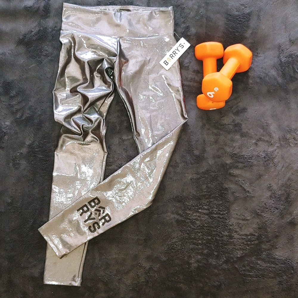 NWT 50% OFF - Chrome SUKISHUFU Legging